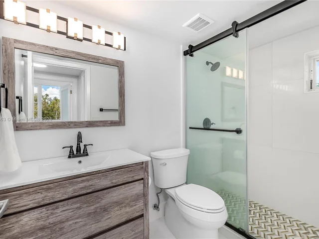 2756 Day Ave # 401, Miami FL 33133