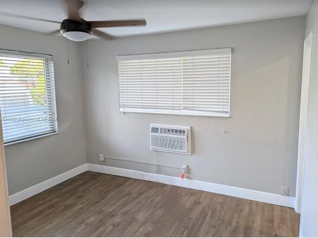 1812 NE 11th Ave # 3, Fort Lauderdale FL 33305