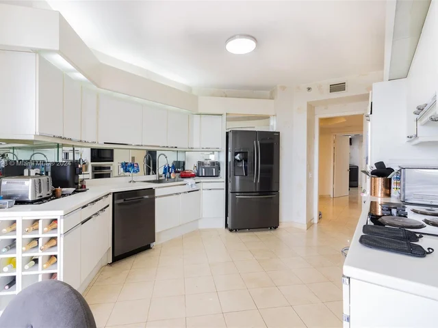 3801 NE 207th St # 504, Aventura FL 33180