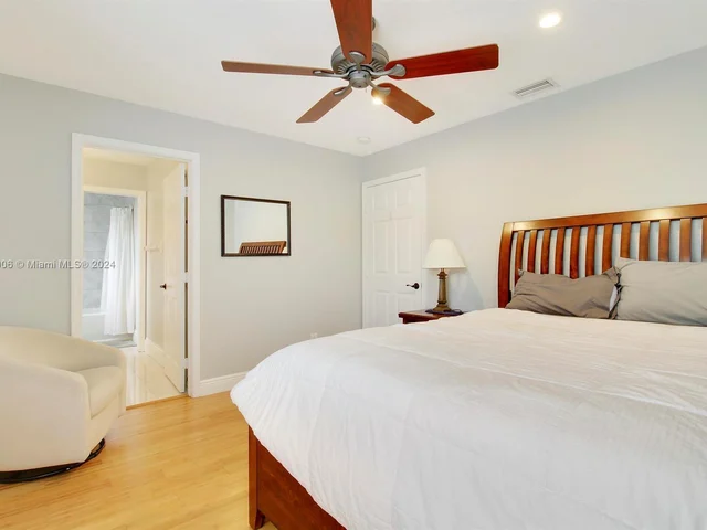 6424 Egret Ave, Coconut Creek FL 33073