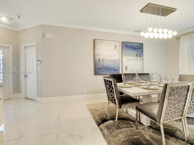 6424 Egret Ave, Coconut Creek FL 33073