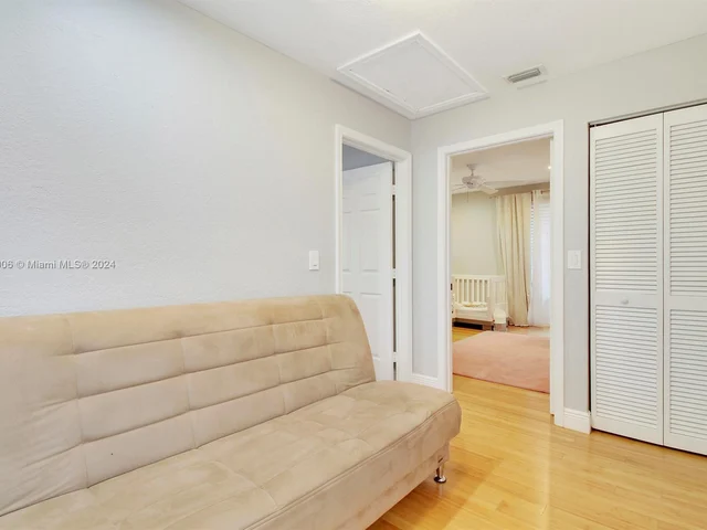 6424 Egret Ave, Coconut Creek FL 33073