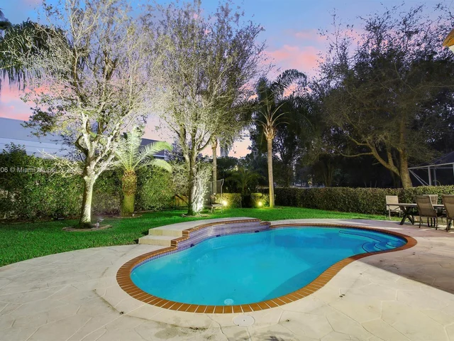 6424 Egret Ave, Coconut Creek FL 33073