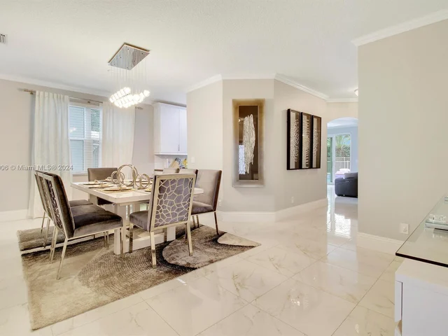 6424 Egret Ave, Coconut Creek FL 33073