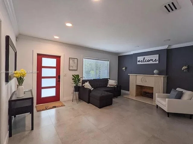 1401 SW 15th St, Miami FL 33145