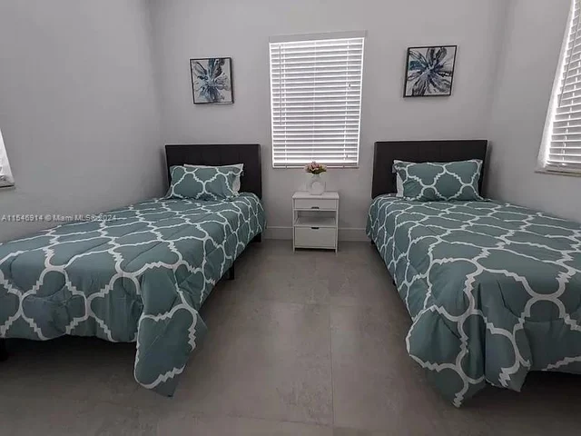 1401 SW 15th St, Miami FL 33145