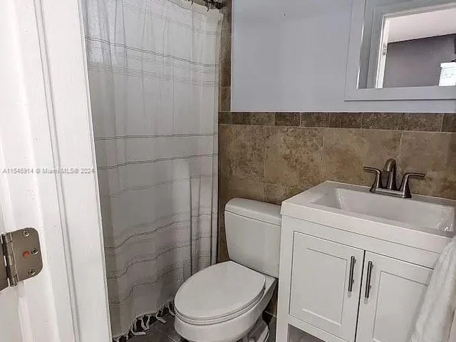 1401 SW 15th St, Miami FL 33145