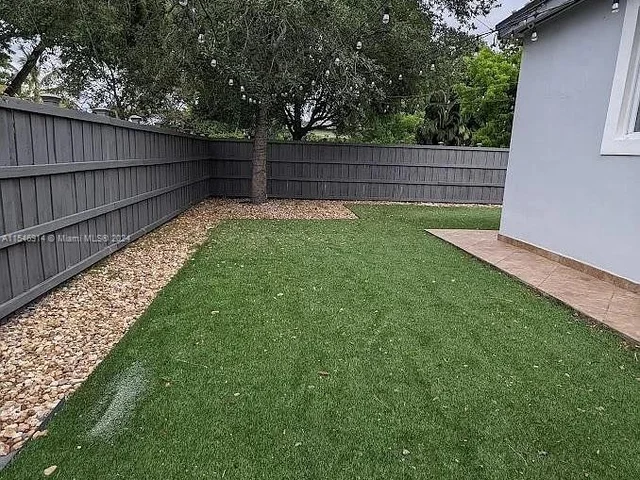 1401 SW 15th St, Miami FL 33145