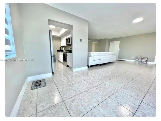 11840 NE 19th Dr # 28, North Miami FL 33181