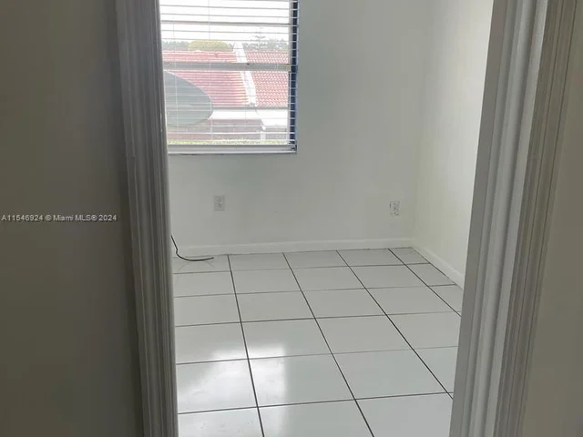 15280 SW 80th St # 11, Miami FL 33193