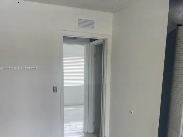 15280 SW 80th St # 11, Miami FL 33193