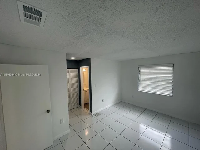 15280 SW 80th St # 11, Miami FL 33193