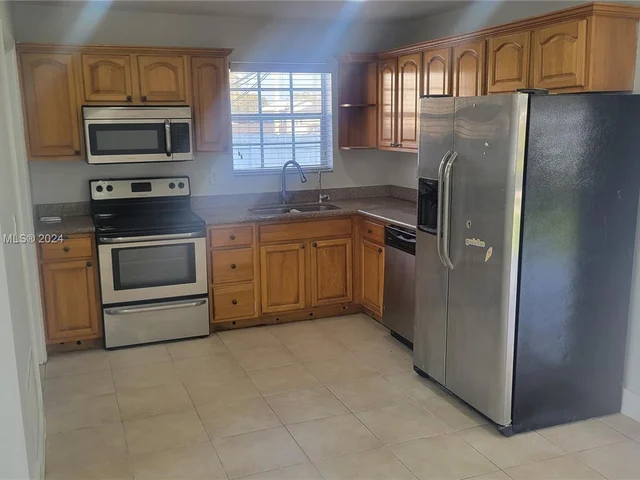 30055 SW 143rd Ct, Homestead FL 33033