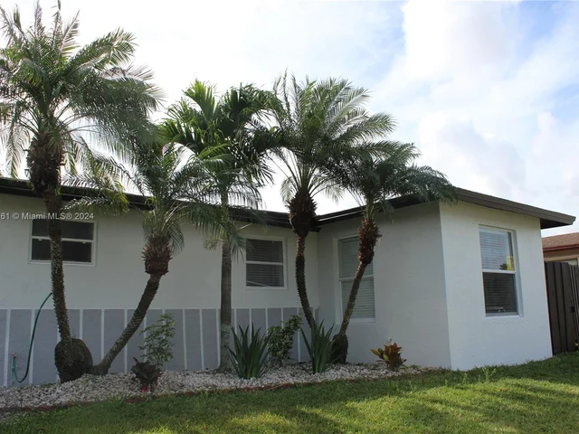 30055 SW 143rd Ct, Homestead FL 33033