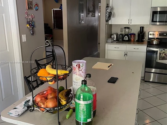 11937 SW 272nd Ter, Homestead FL 33032