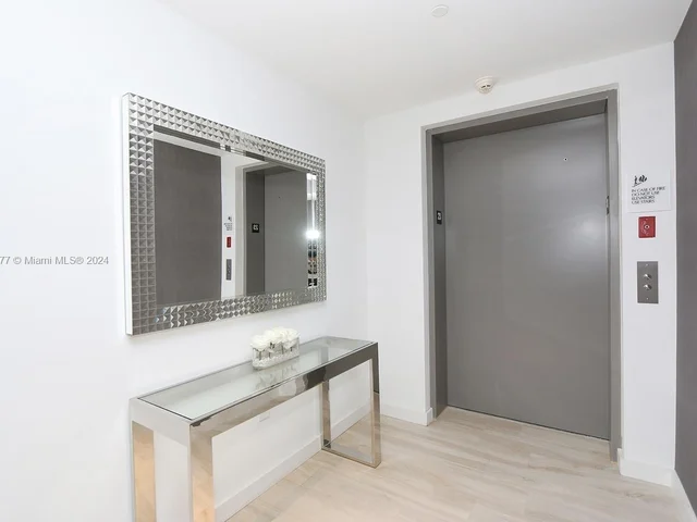 460 NE 28th St # 2305, Miami FL 33137