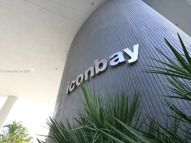 460 NE 28th St # 2305, Miami FL 33137