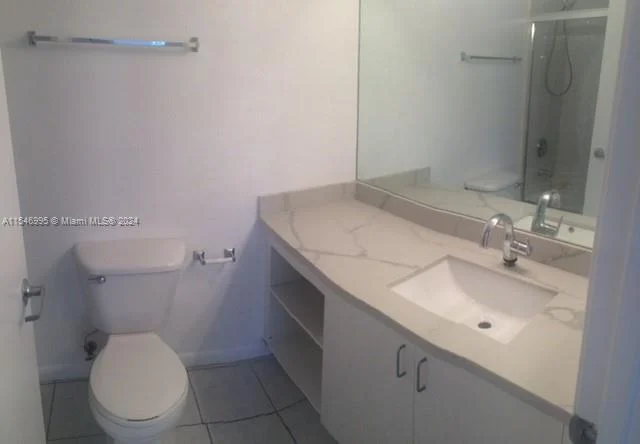 2010 Taylor St # 8B, Hollywood FL 33020