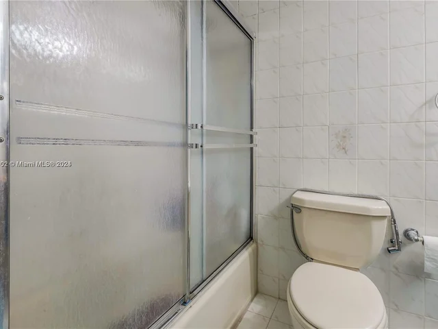 818 W 38th Ter # 20, Hialeah FL 33012