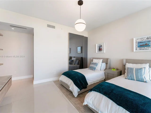 18975 Collins Ave # 1403, Sunny Isles Beach FL 33160