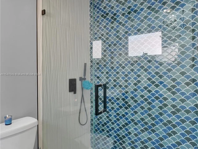 1990 NW 91st Way, Sunrise FL 33322