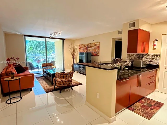 19701 E Country Club Dr # 205, Aventura FL 33180