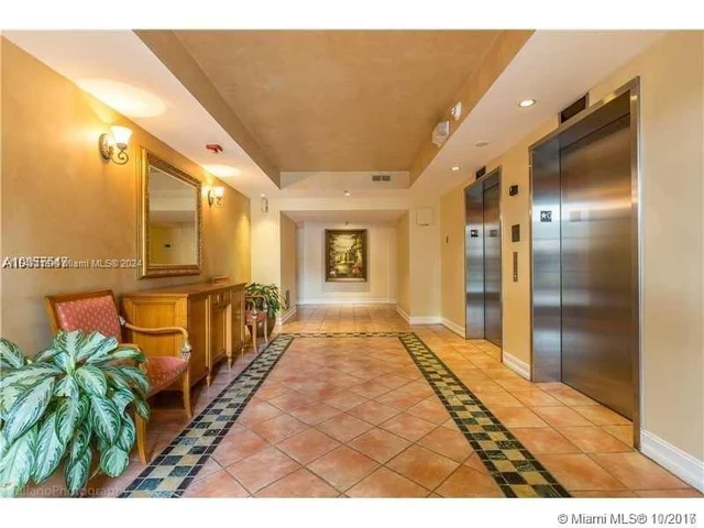 19701 E Country Club Dr # 205, Aventura FL 33180