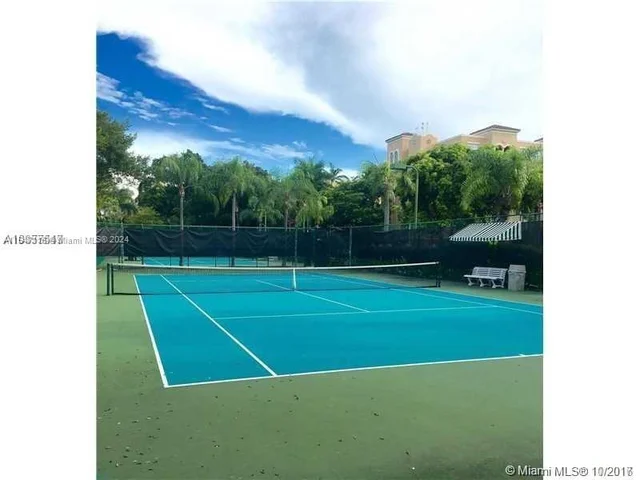 19701 E Country Club Dr # 205, Aventura FL 33180