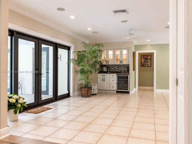 145 S Prospect Dr, Coral Gables FL 33133