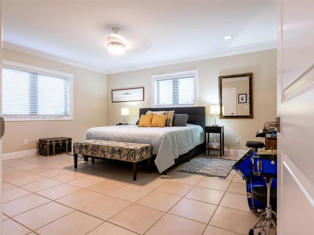 145 S Prospect Dr, Coral Gables FL 33133