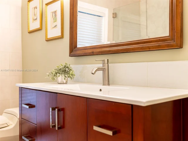 145 S Prospect Dr, Coral Gables FL 33133