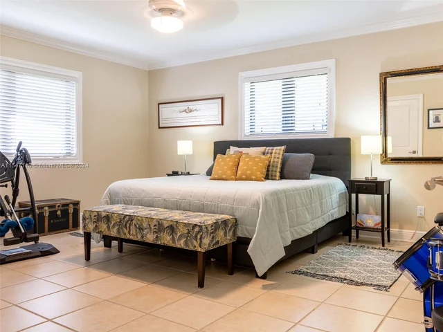 145 S Prospect Dr, Coral Gables FL 33133