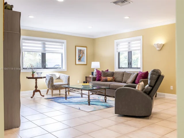 145 S Prospect Dr, Coral Gables FL 33133