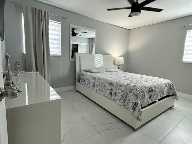 4821 NW 176th St, Miami Gardens FL 33055