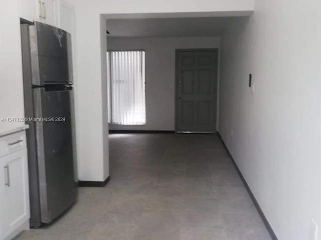 1590 Michigan Ave # 4, Miami Beach FL 33139