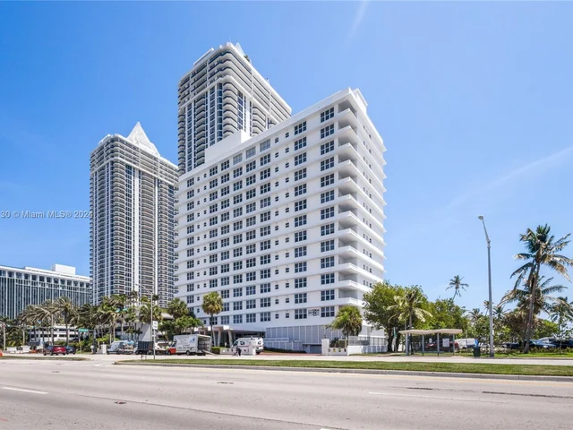 4747 Collins Ave, Miami Beach FL 33140