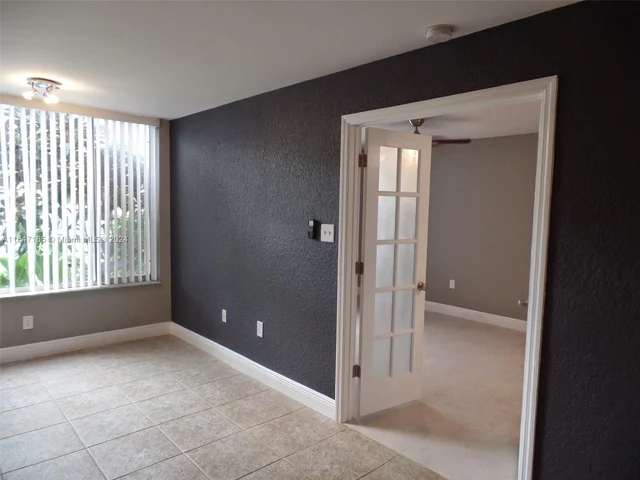 2803 N Oakland Forest Dr # 103, Oakland Park FL 33309