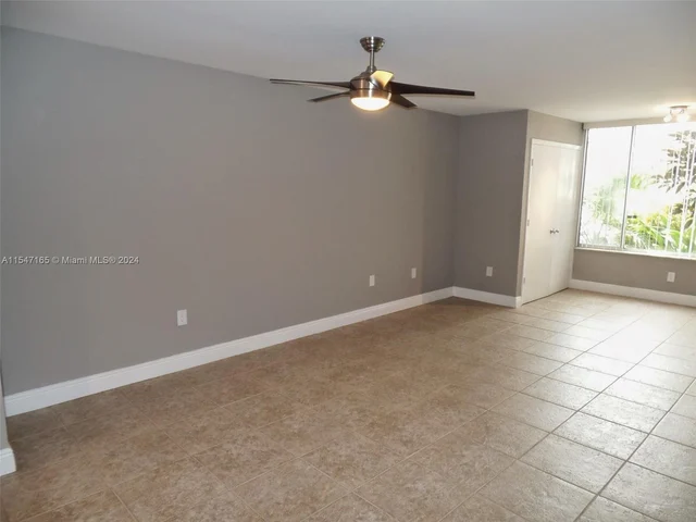 2803 N Oakland Forest Dr # 103, Oakland Park FL 33309