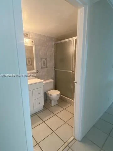 16919 N Bay Rd # 311, Sunny Isles Beach FL 33160