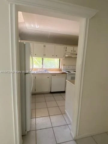 16919 N Bay Rd # 311, Sunny Isles Beach FL 33160