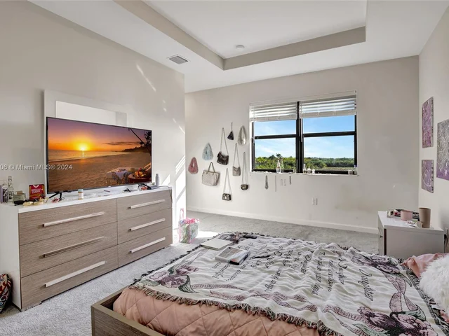 10010 SW 231st Ln, Miami FL 33190