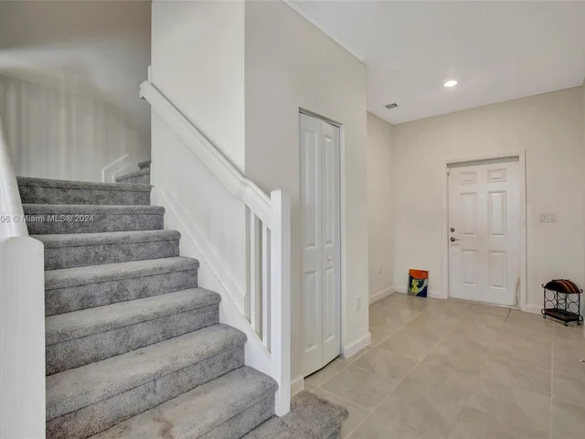 10010 SW 231st Ln, Miami FL 33190