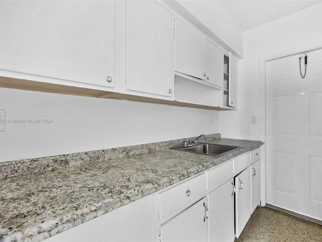 800 83rd St # 2, Miami Beach FL 33141