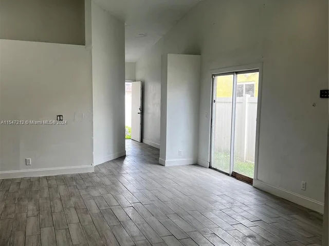 5482 NW 23rd St # 5482, Lauderhill FL 33313