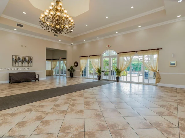 4150 NE 26th St, Homestead FL 33033