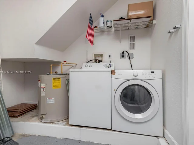 4150 NE 26th St, Homestead FL 33033