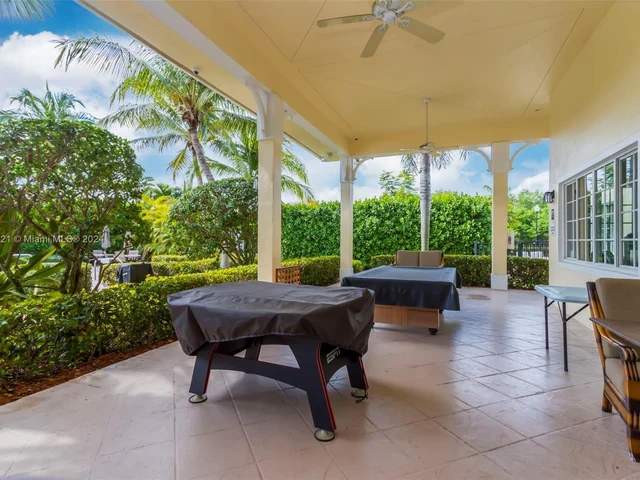 4150 NE 26th St, Homestead FL 33033