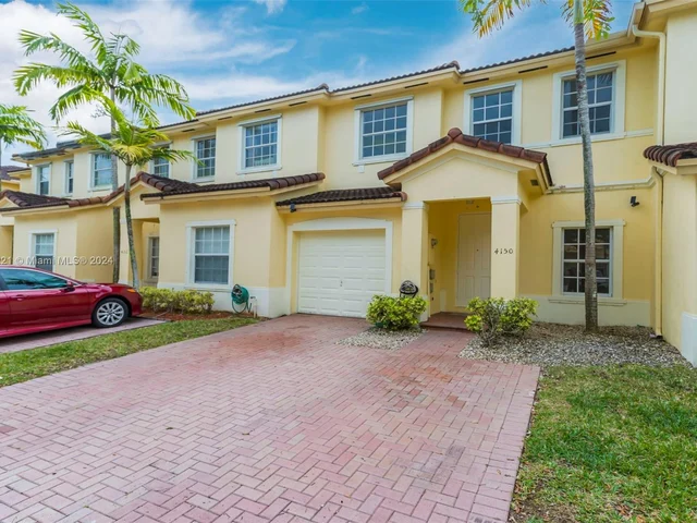 4150 NE 26th St, Homestead FL 33033