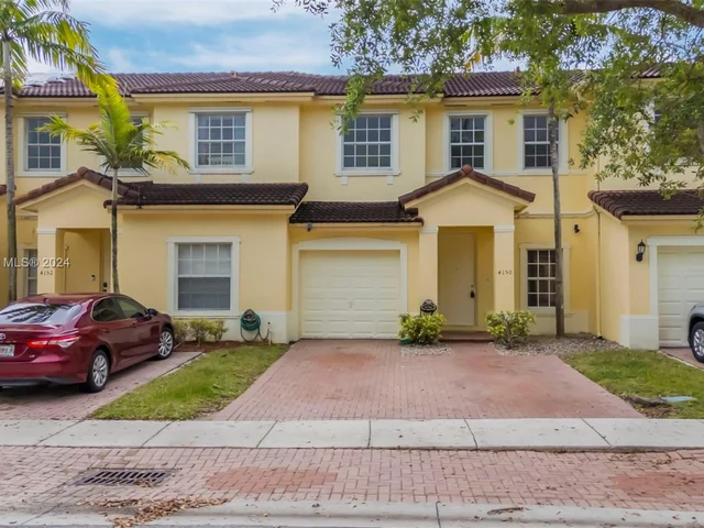 4150 NE 26th St, Homestead FL 33033