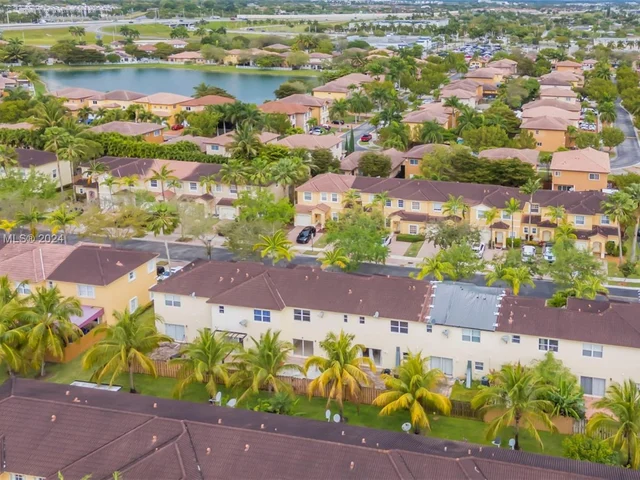 4150 NE 26th St, Homestead FL 33033